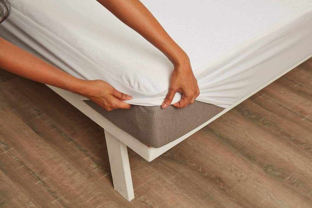 1 waterproof mattress cover