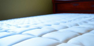 how do you clean mold and mildew from an air mattress